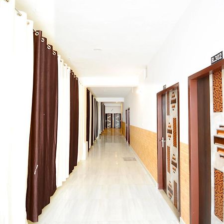 Oyo36908园景酒店 Bhiwāni 外观 照片