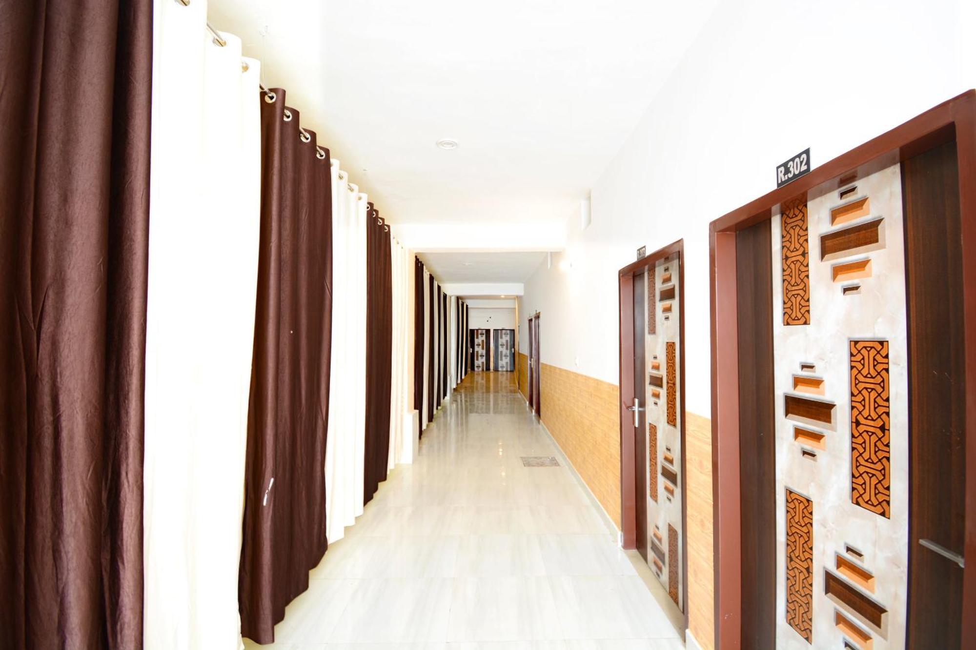 Oyo36908园景酒店 Bhiwāni 外观 照片